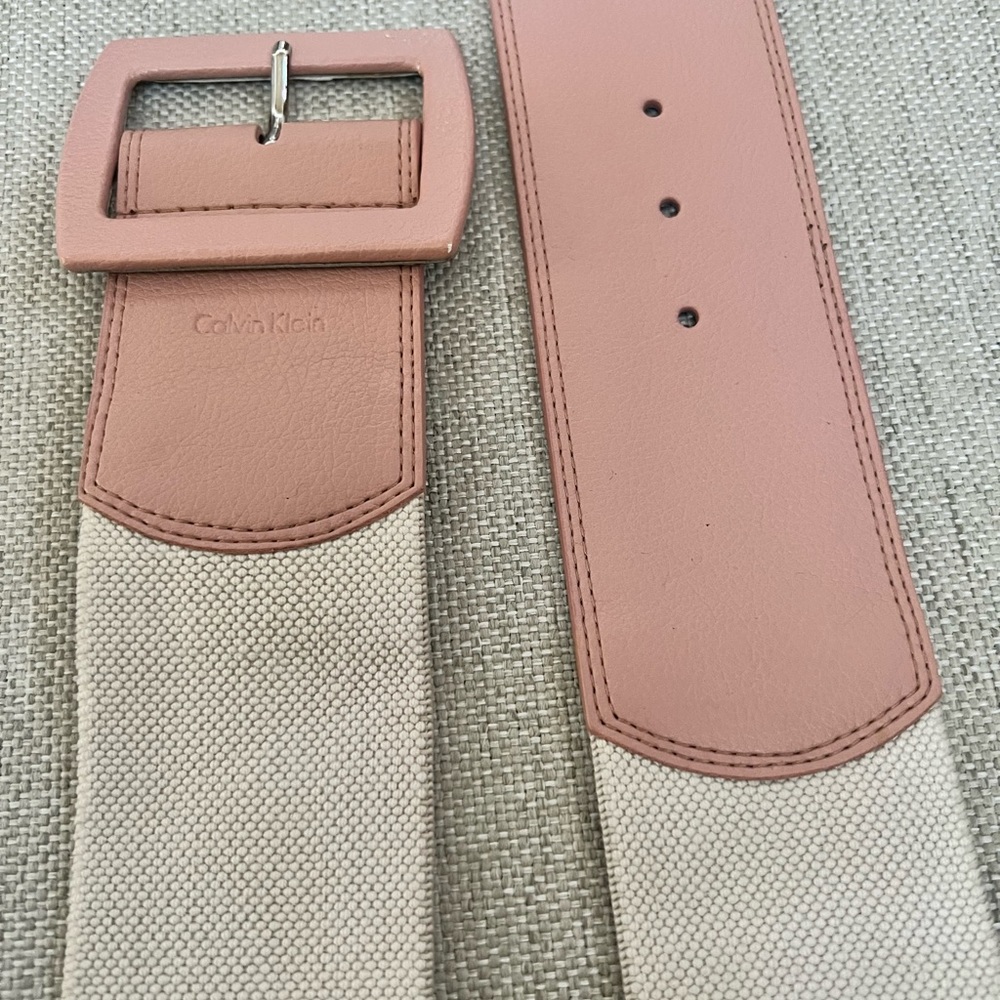 Calvin Klein faux leather stretch belt size M/L